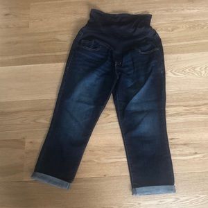 Maternity Blue Jeans Capri’s/ Cropped Old Navy Size 10. Worn once.